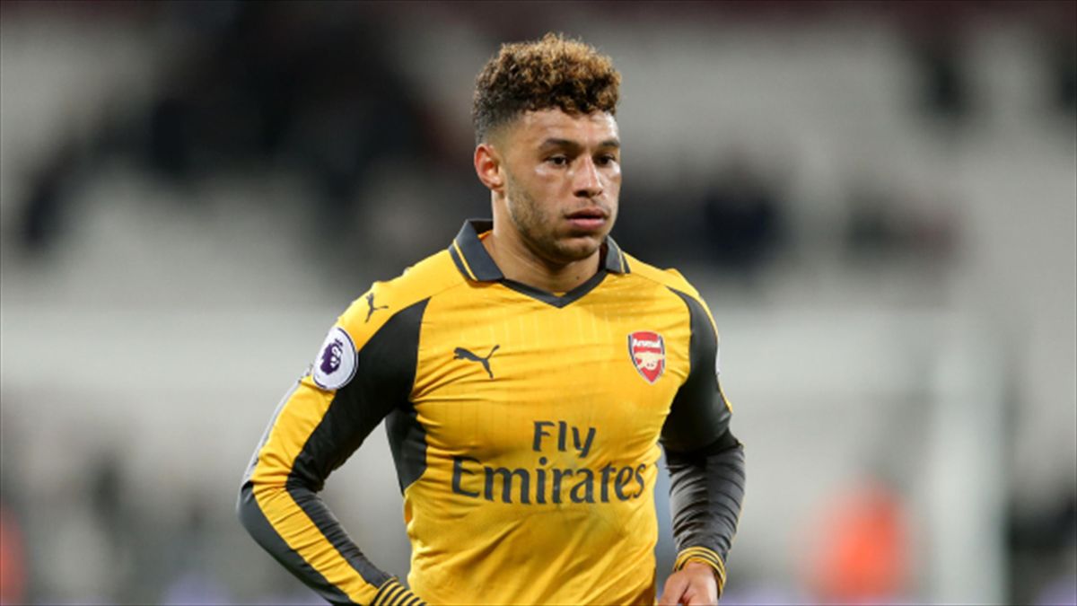 Arsene Wenger Committed To Keeping Alex Oxlade Chamberlain At Arsenal Eurosport