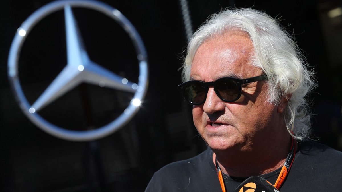 Occhiali azzurri briatore top