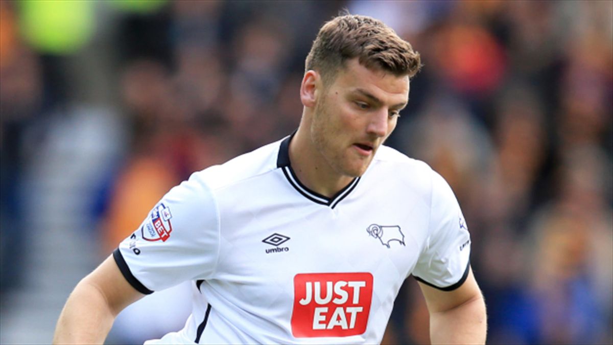 Chris Martin will see out loan deal despite new Derby contract