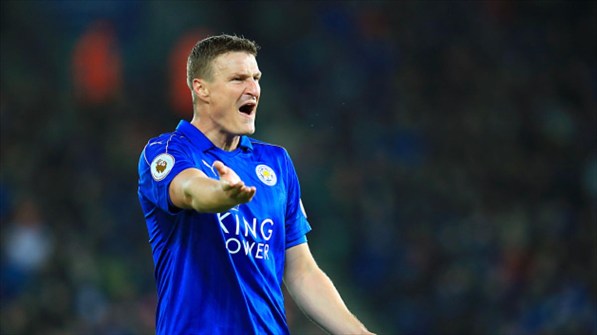 Robert Huth urges Leicester to 'work harder as a team' - Eurosport
