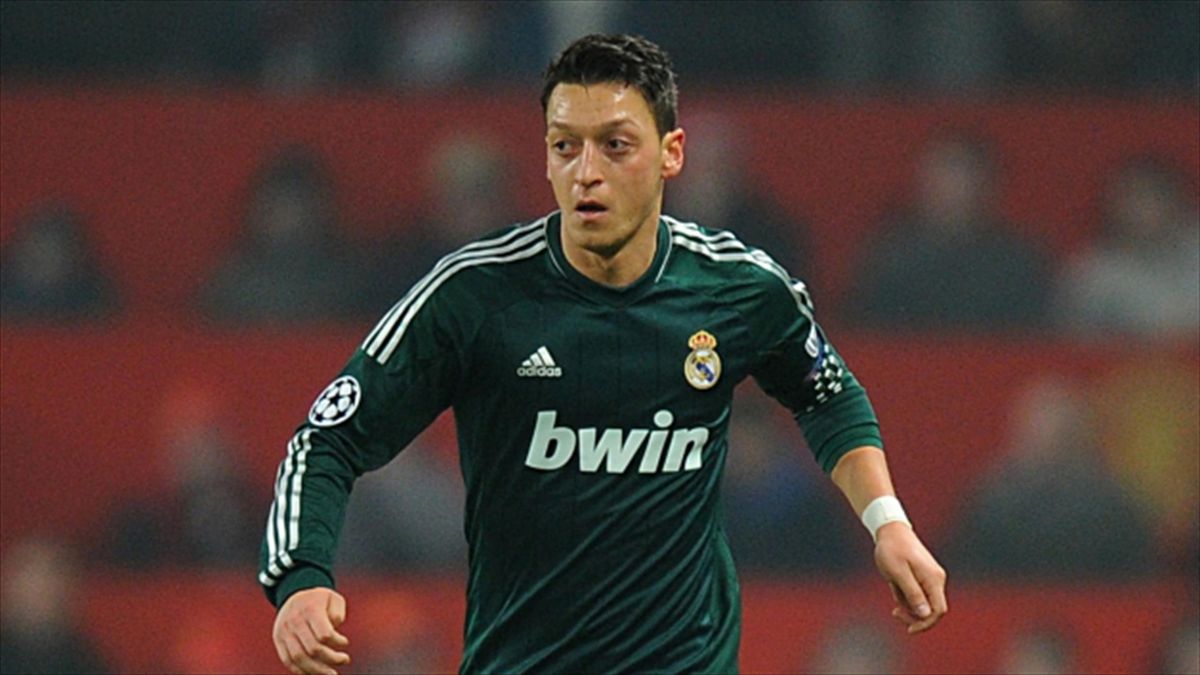 Ozil called a 'coward' by Mourinho during half-time rant ...