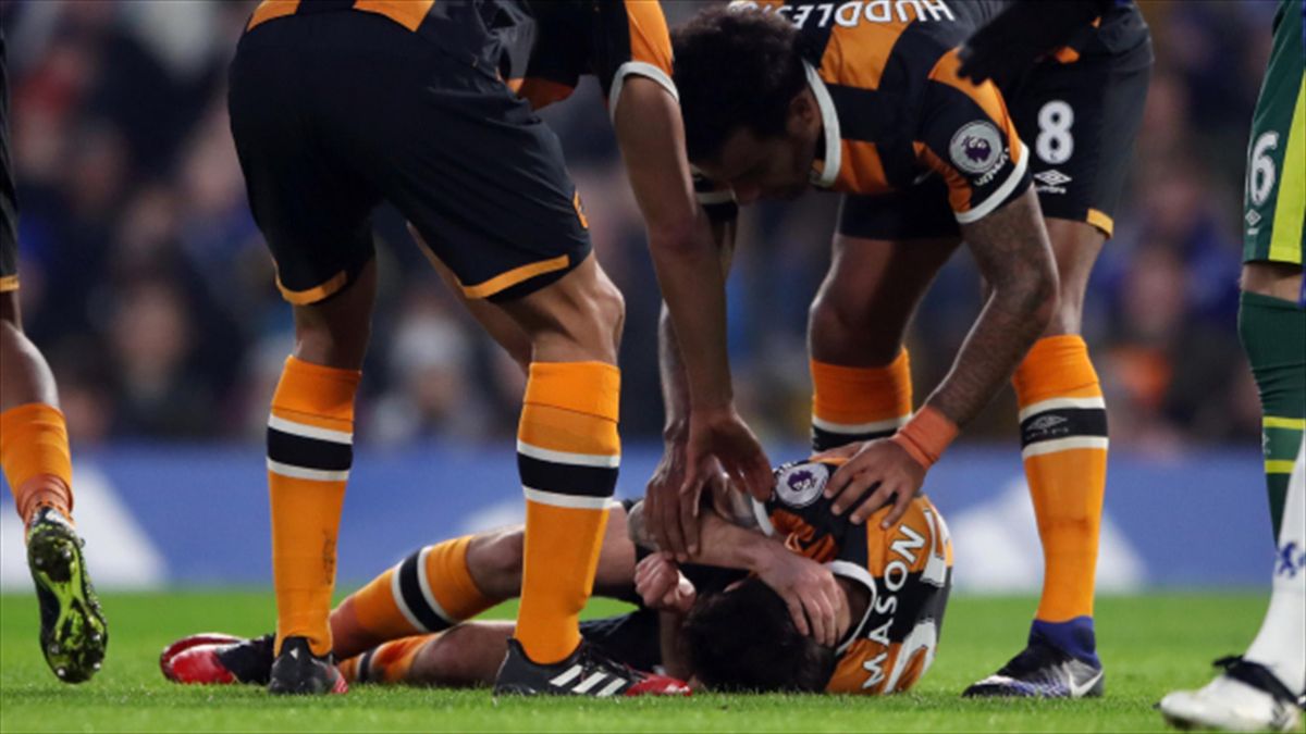 Hull Midfielder Ryan Mason Returns To Training Ground After Head Injury Eurosport
