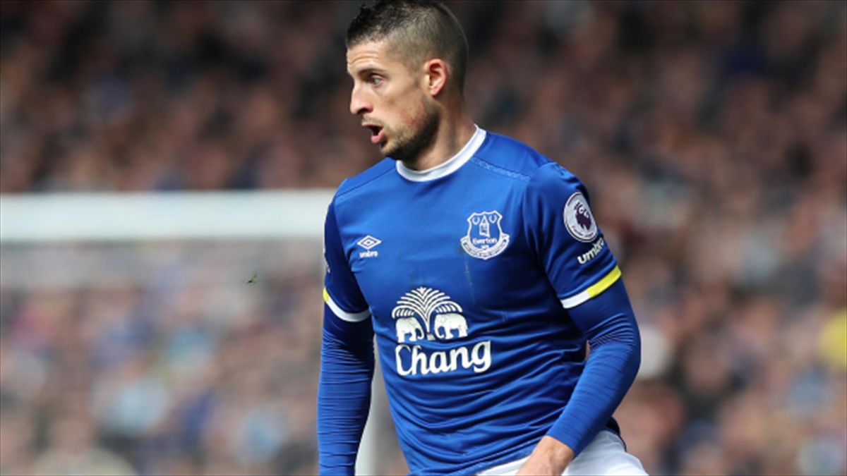 Kevin Mirallas set to sign new long-term Everton contract - Eurosport