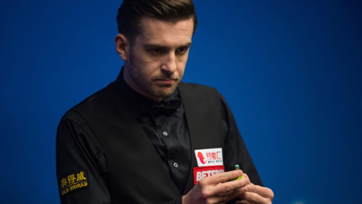 World number one Mark Selby came from behind to beat Scott Donaldson at the English Open in Barnsley