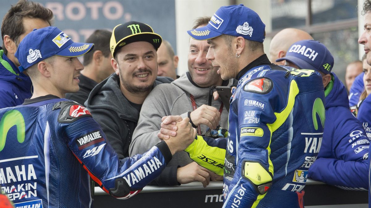 Valentino rossi maverick vinales clearance