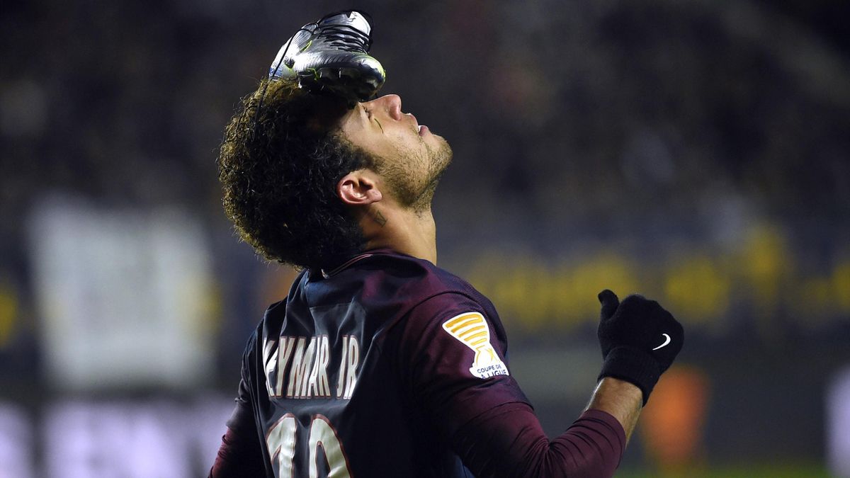 PSG : Neymar a fêté son anniversaire avec Messi et d'autres stars  parisiennes