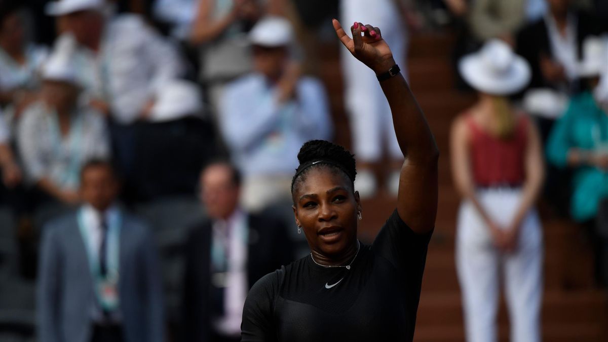 El llamativo traje de superheroína de Serena Williams en su vuelta a un Grand Slam