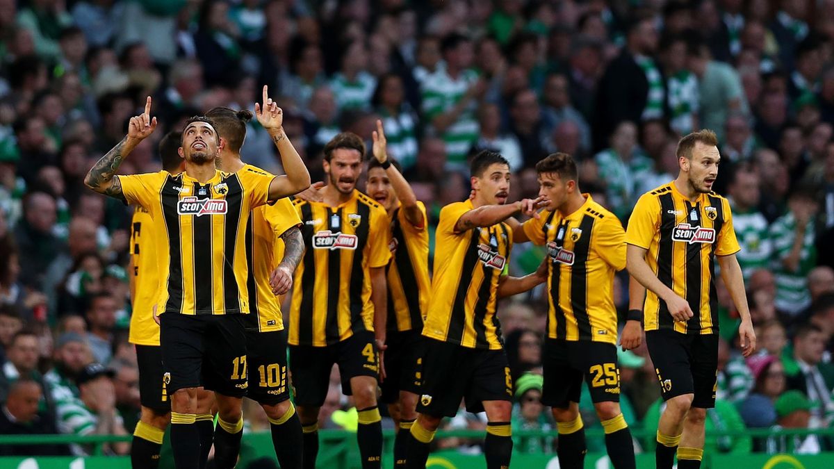 Ten-man AEK Athens fight back against Celtic - Eurosport