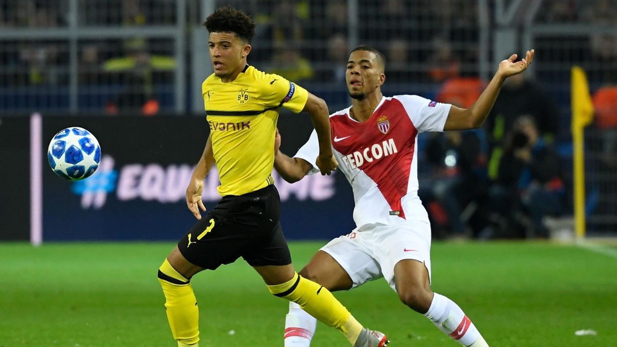 Bruun Larsen makes his mark as Dortmund sweep aside troubled