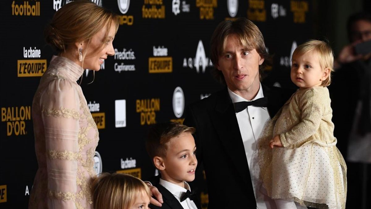 Fotogalería: Modric presumiendo de familia y los protagonistas de la gala del Balón de Oro 2018