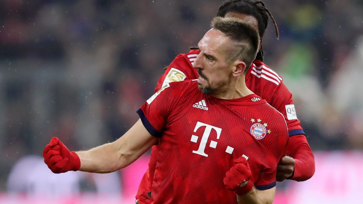 FC Bayern München besiegt RB Leipzig dank spätem Tor von Franck Ribéry