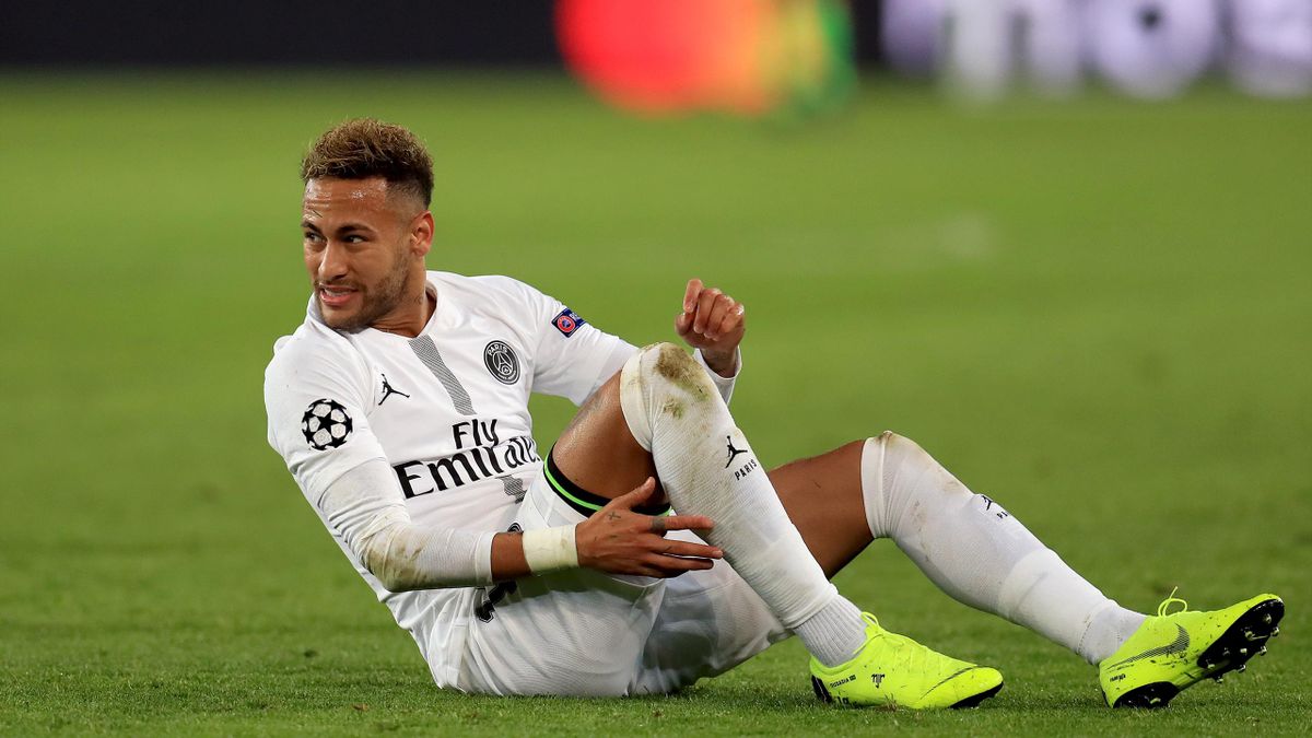 Neymar ankle injury raises concern for PSG ahead of Manchester United tie Eurosport