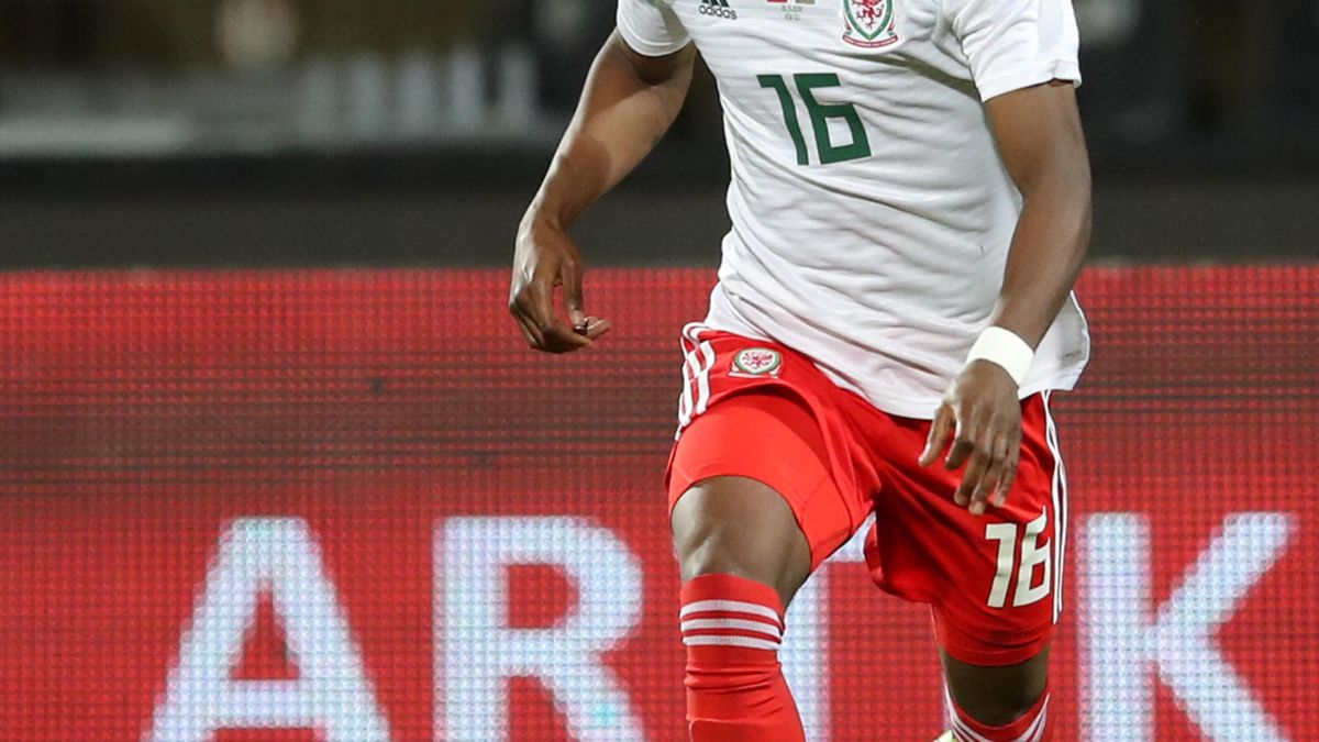 Manchester City Youngster Matondo Completes Move To Schalke Eurosport