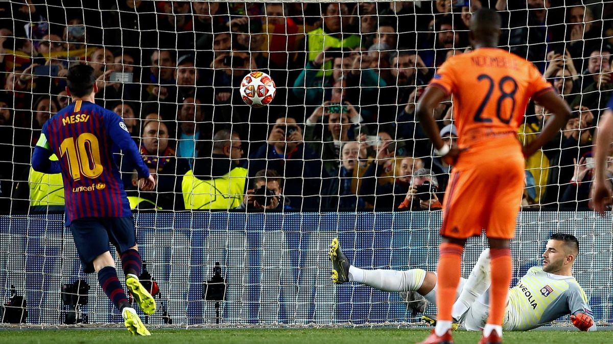 Fotogalería: El gol a lo Panenka de Leo Messi y las mejores imágenes del Barça-Lyon