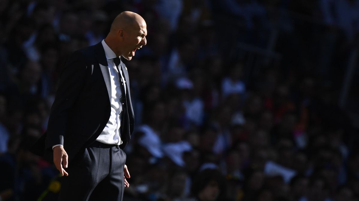 Fotogalería: Las mejores imágenes de la vuelta de Zidane al Santiago Bernabéu