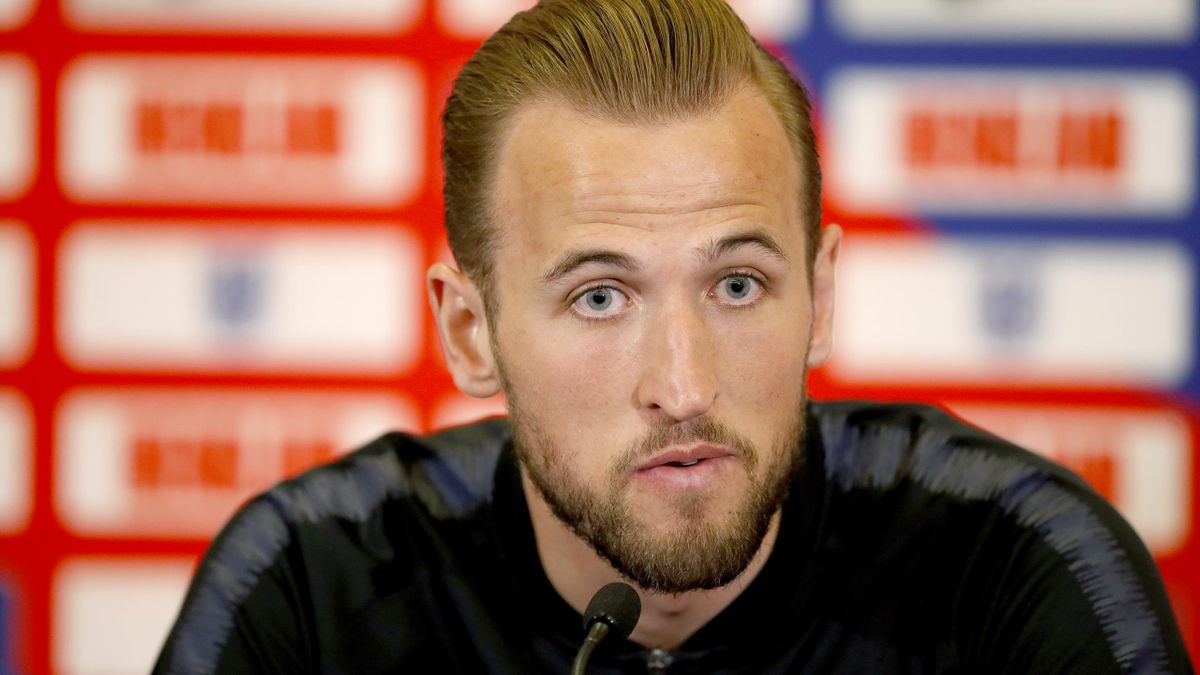 Harry Kane hairstyle Grow out your old undercut hairstyle mens hair   YouTube