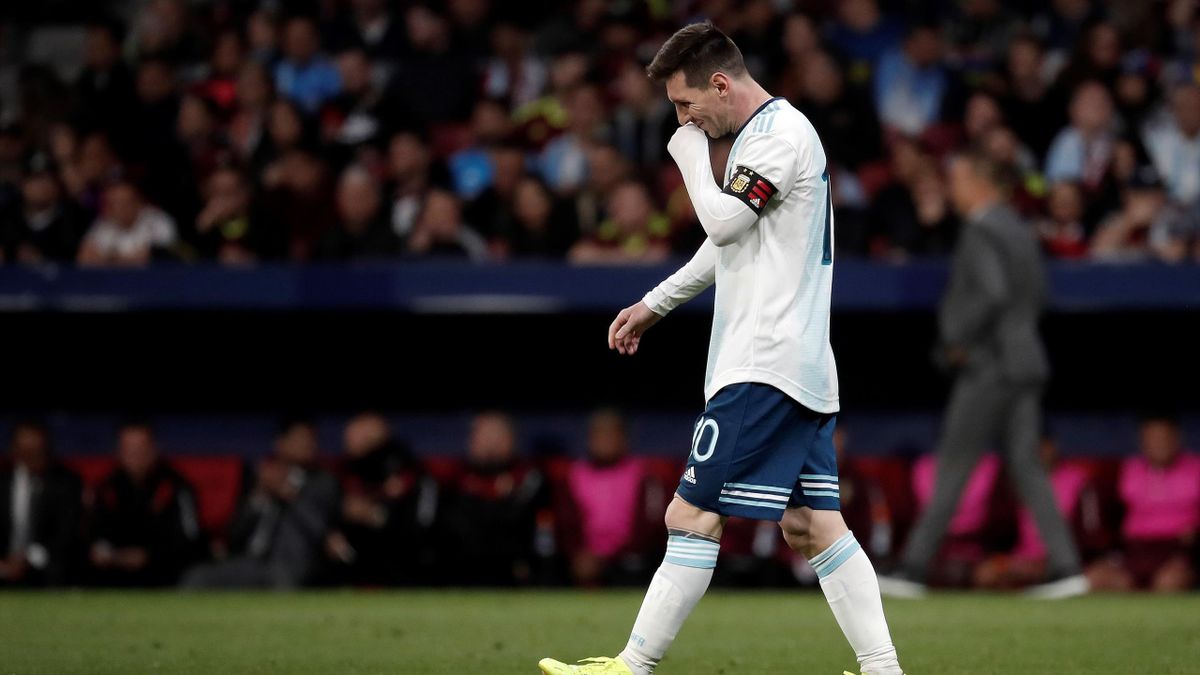 Football news Injured Lionel Messi set to return to Barcelona as Argentina lose 3 1 to Venezuela Eurosport