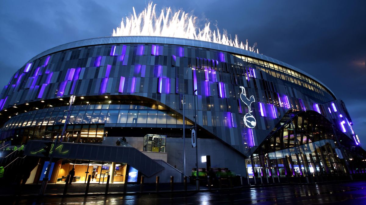 In Pictures The First Premier League Match At Tottenham S New Stadium Eurosport