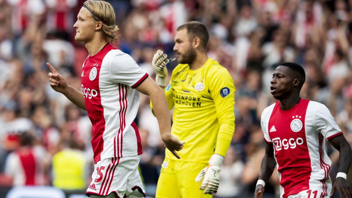 leeftijd klassiek Catastrofaal Football news - Ajax take Dutch Super Cup with 2-0 win over PSV Eindhoven -  Eurosport