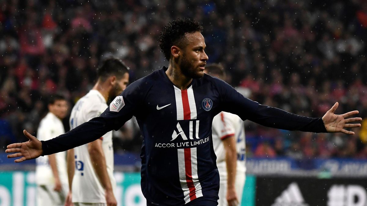 Neymar to the rescue again as PSG beat Lyon