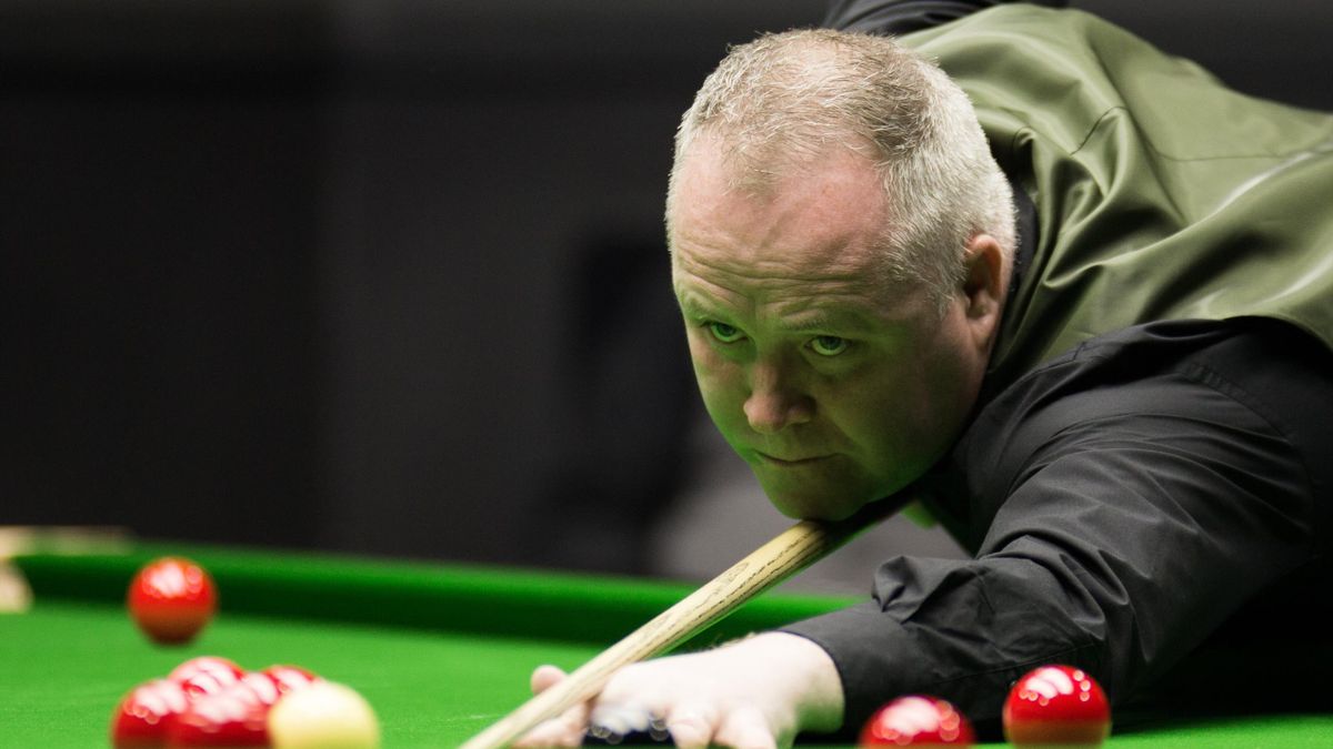 Championship League snooker John Higgins edges out Martin Gould to reach final group stage