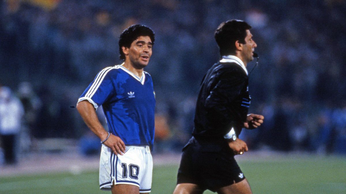 Italia 90 l arbitro di Germania Argentina Maradona Potevo espellerlo prima dell inizio Eurosport