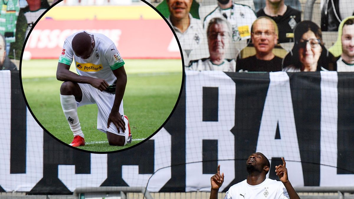 Football News Gladbach Striker Marcus Thuram Takes A Knee After Goal Against Union Berlin Eurosport