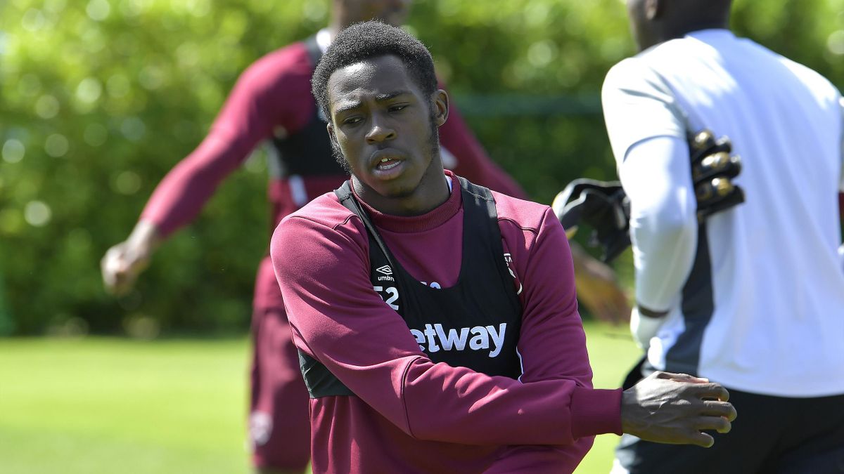 Jeremy Ngakia Among Trio Of West Ham Departures Eurosport