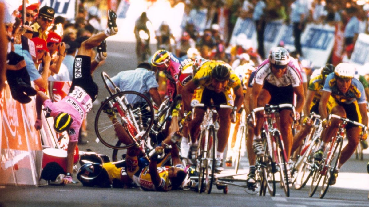 Tour-Geschichte(n): Horror-Sturz von Jalabert durch Polizist, Altig-Marathon und Cancellara-Debüt - Eurosport