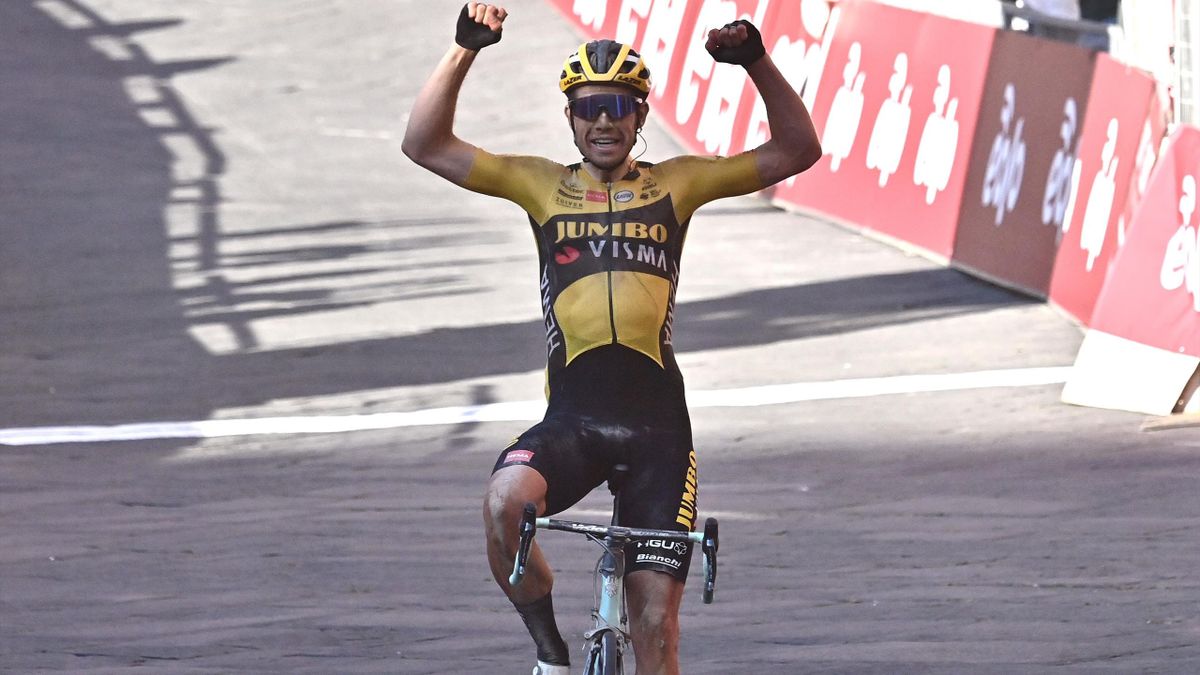 Wout van Aert powers away to seal Strade Bianche victory