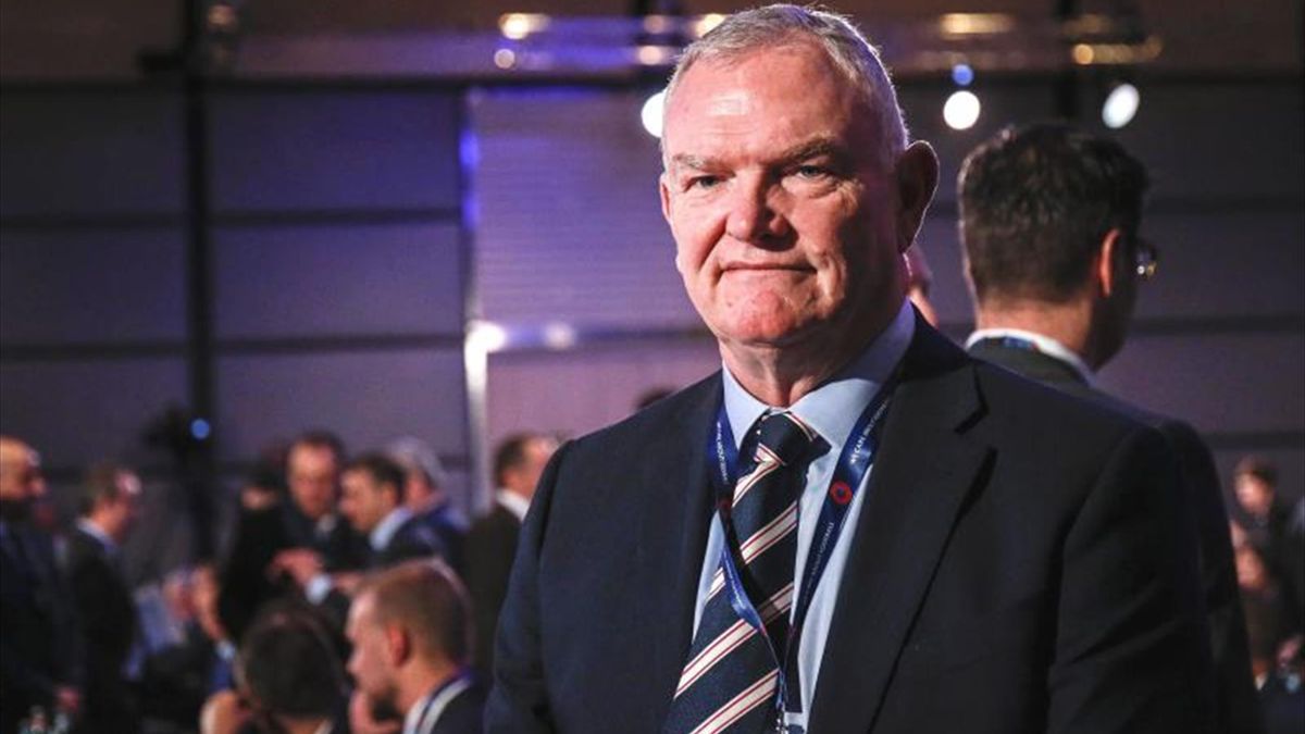 Clarke también renuncia como vicepresidente de la FIFA - Eurosport