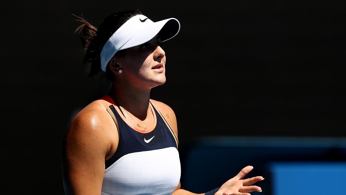 Australian Open 2021 - Bianca Andreescu falls to world number 71 Hsieh Su-wei in straight sets