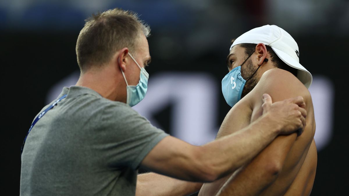 Australian Open 2021 Matteo Berrettini withdraws with injury to hand Stefanos Tsitsipas bye