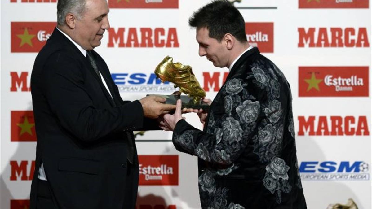Hristo Stoichkov és Lionel Messi 2013. november 20-án, az Aranycipő-díjátadón |