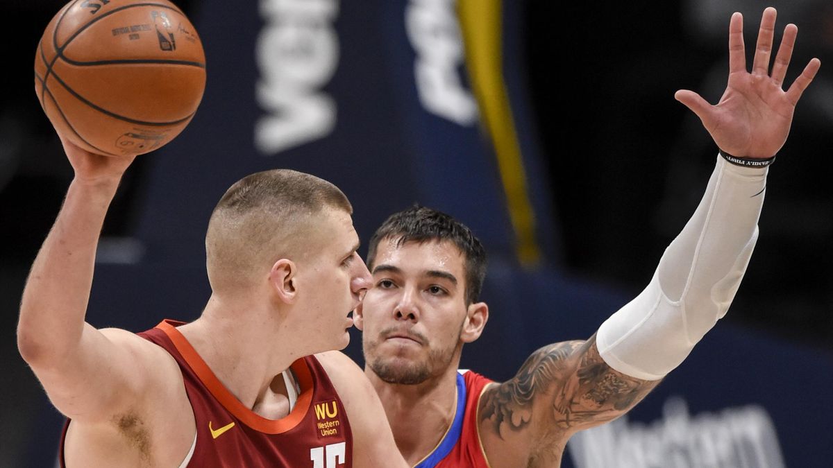 Centímetro motor revista NBA | Resumen y resultados |La 'mano de Dios' de Jokic y los Suns, en  Playoffs 11 años después - Eurosport