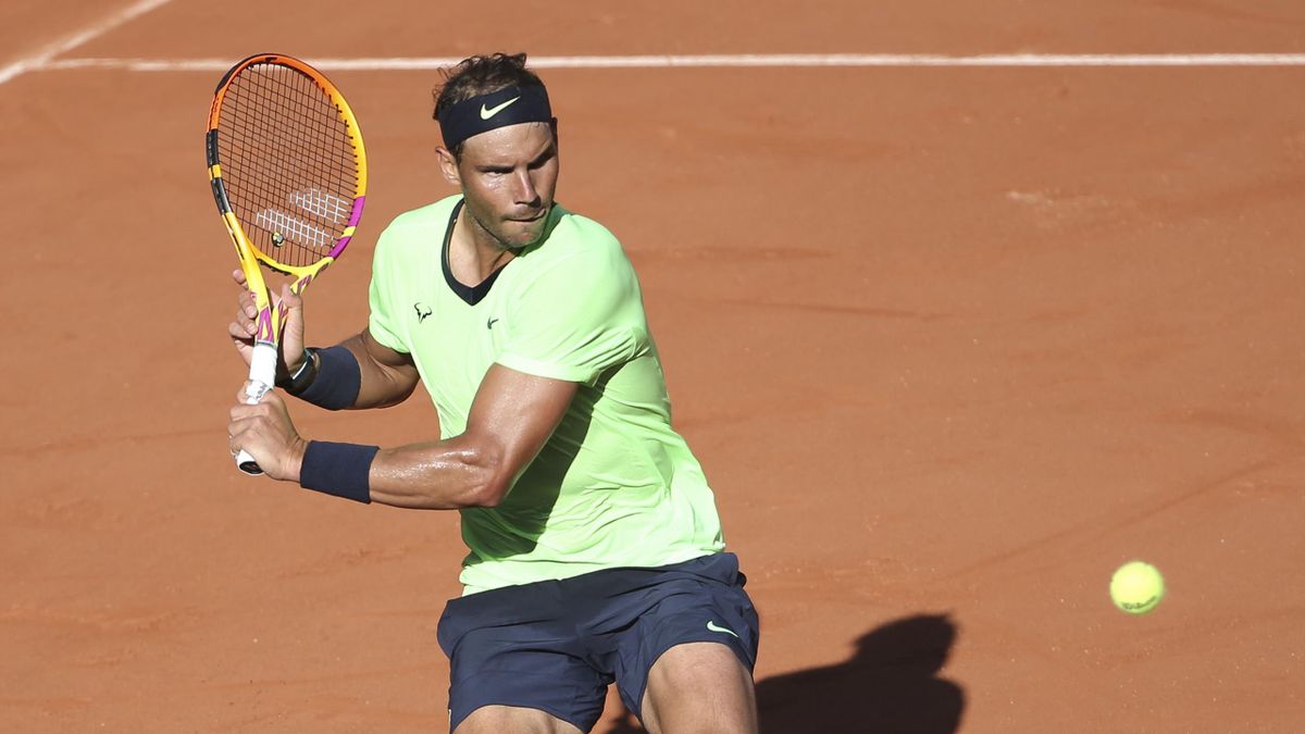 French Open 2021 LIVE - Defending champions Rafael Nadal and Iga Swiatek on court in big day of action
