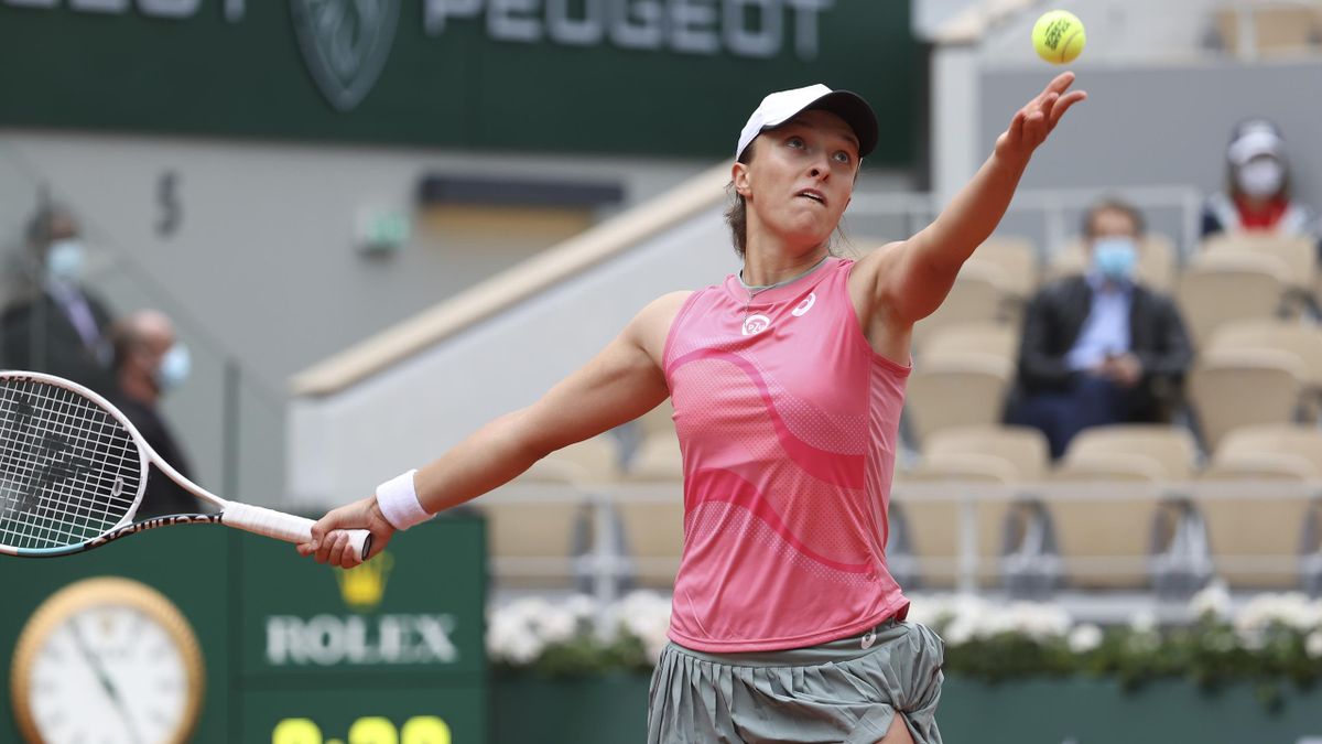 French Open 2021 Iga Swiatek Siegt Im Doppel Sieben Matchballe Abgewehrt Im Achtelfinale Eurosport