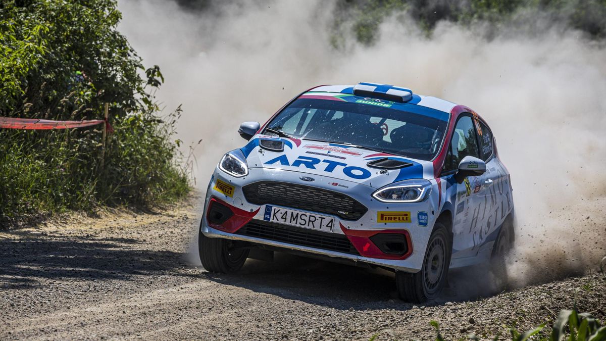 Pajari flies to an ERC3/ERC3 Junior double - Eurosport