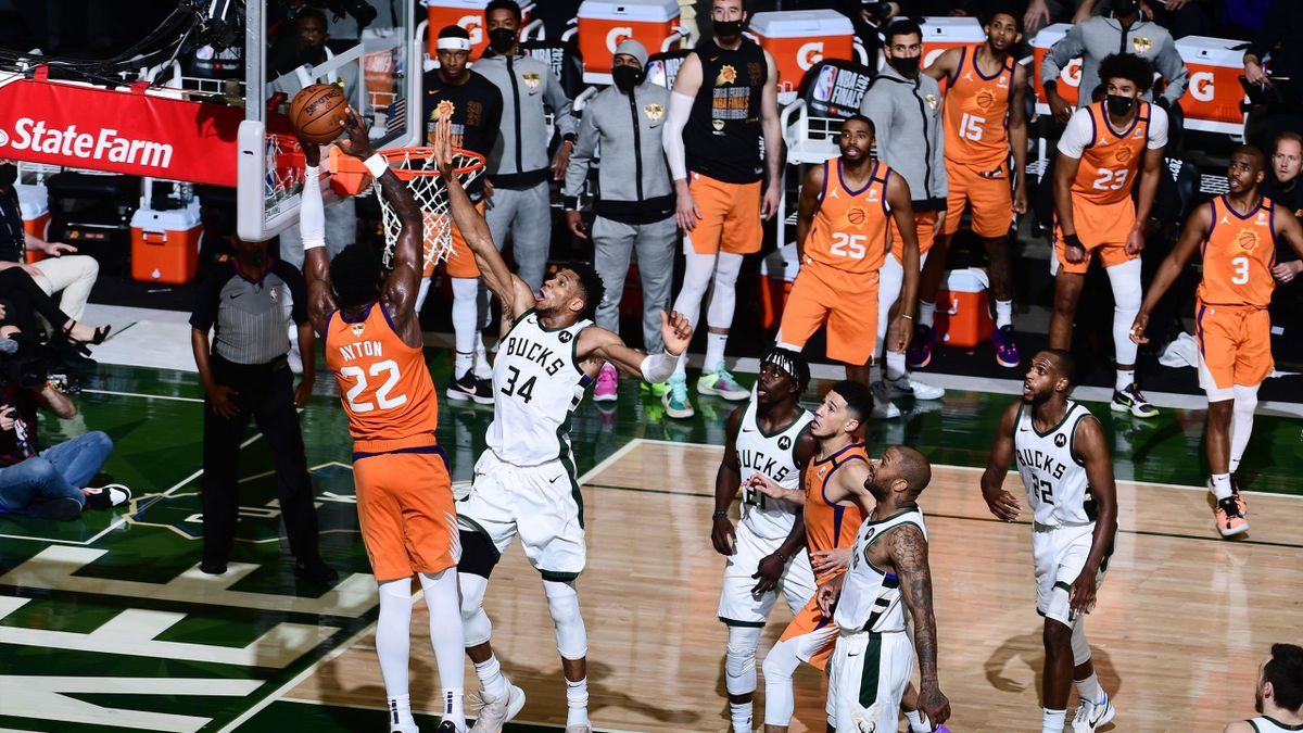 NBA-Finals Milwaukee Bucks gleichen Serie gegen Phoenix Suns aus - Monster-Block von Giannis Antetokounmpo sichert Sieg