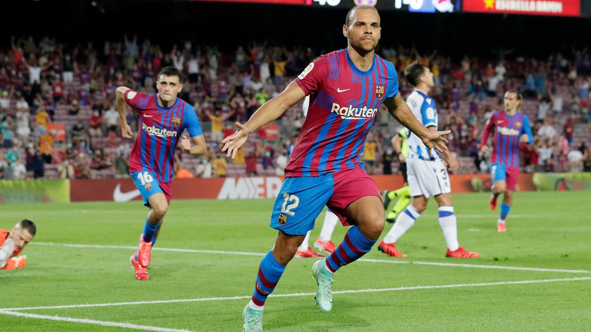 La Liga FC Barcelona zittert sich nach Drei-Tore-Führung im ersten Spiel nach Lionel Messi zum Sieg