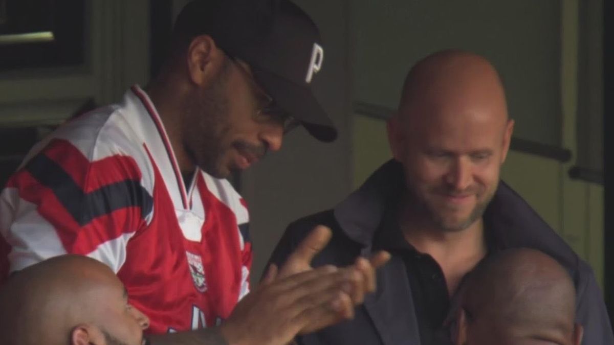 Thierry Henry sat with Daniel Ek to watch Arsenal's 3-1 win over Tottenham (Credit: Premier League)