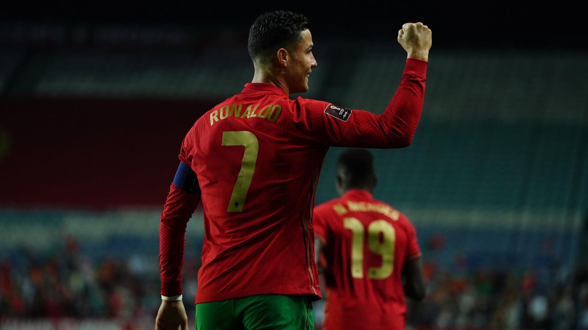 Portugal 5-0 Luxembourg Cristiano Ronaldo hits hat-trick in rout as Bruno Fernandes also scores