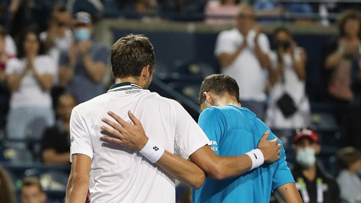 Hubert Hurkacz and Daniil Medvedev prepare to do battle as ATP World Tour Finals curtain raised in Turin