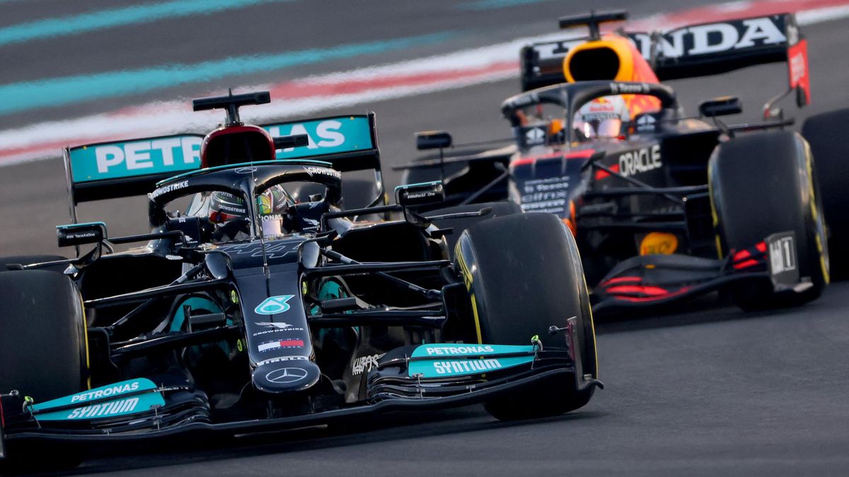 Abu Dhabi GP Lewis Hamilton vor WM-Showdown klar Trainingsschnellster - Max Verstappen nur auf Platz vier
