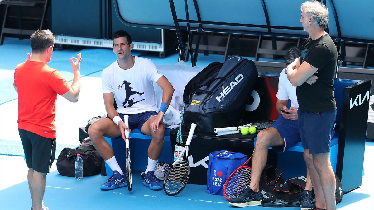 Novak Djokovic Australische Moderatoren lästern im TV über Tennisstar, weil sie dachten, die Kamera sei aus