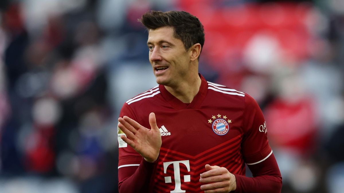 Transfer news Robert Lewandowski open to everything as reports talk up Real Madrid or Atletico Madrid move