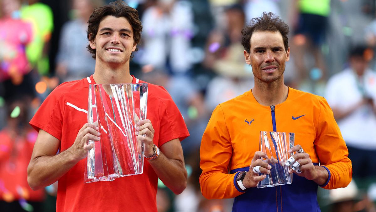 Nadal (r.) kassierte seine erste Niederlage 2022