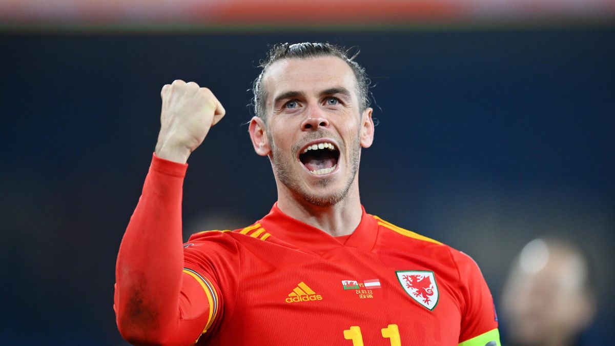 Gareth Bale achieves absolute perfection, Italy are out of the 2022 World  Cup again! - The Warm-Up - Eurosport