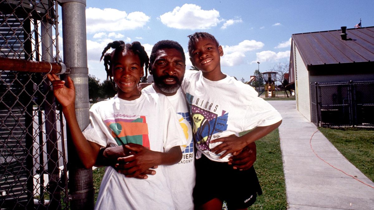 Richard Williams, center, with his daughters Venus, left, and Serena 1991 in Compton, CA