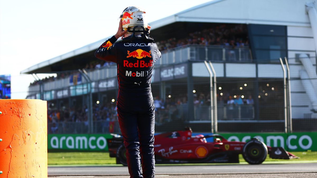 Formel 1 in Australien Charles Leclerc feiert zweiten Saisonsieg im Ferrari - Max Verstappen scheidet aus